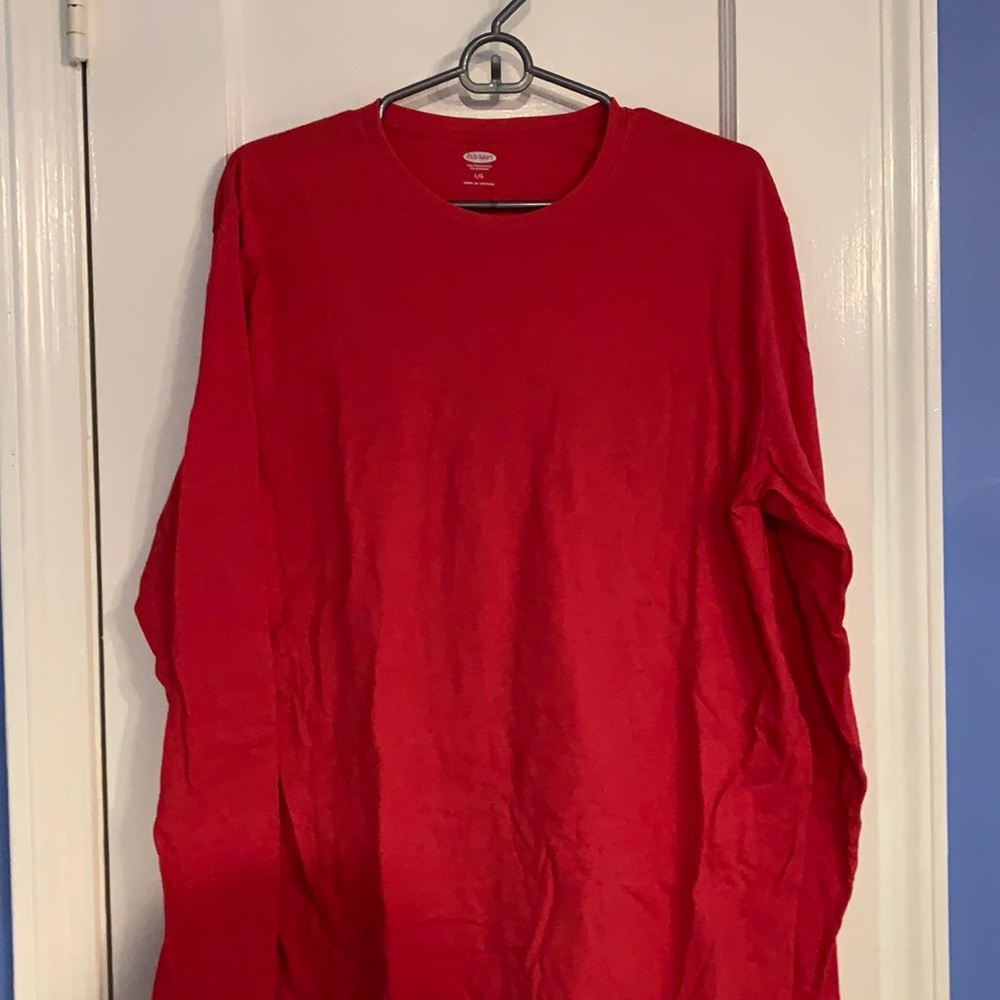 Old Navy Red Longsleeve Tee Size L